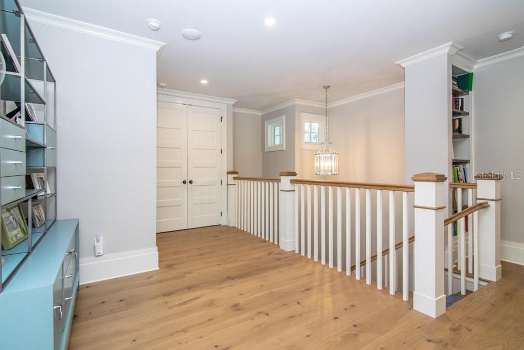 HYDE PARK WEST - Residential