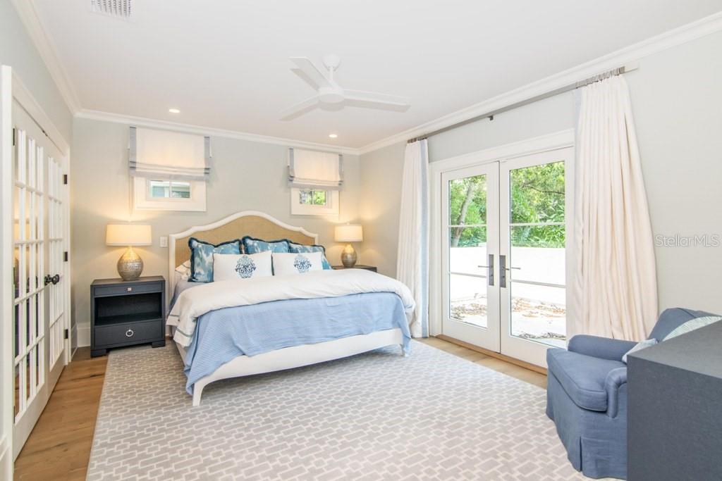 HYDE PARK WEST - Residential