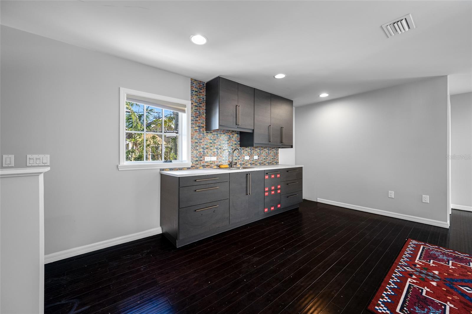 HYDE PARK WEST - Residential