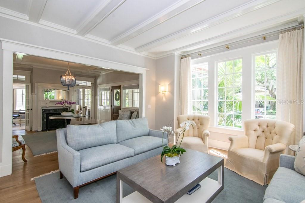 HYDE PARK WEST - Residential