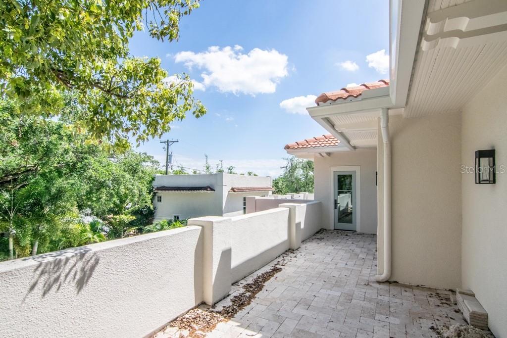 HYDE PARK WEST - Residential