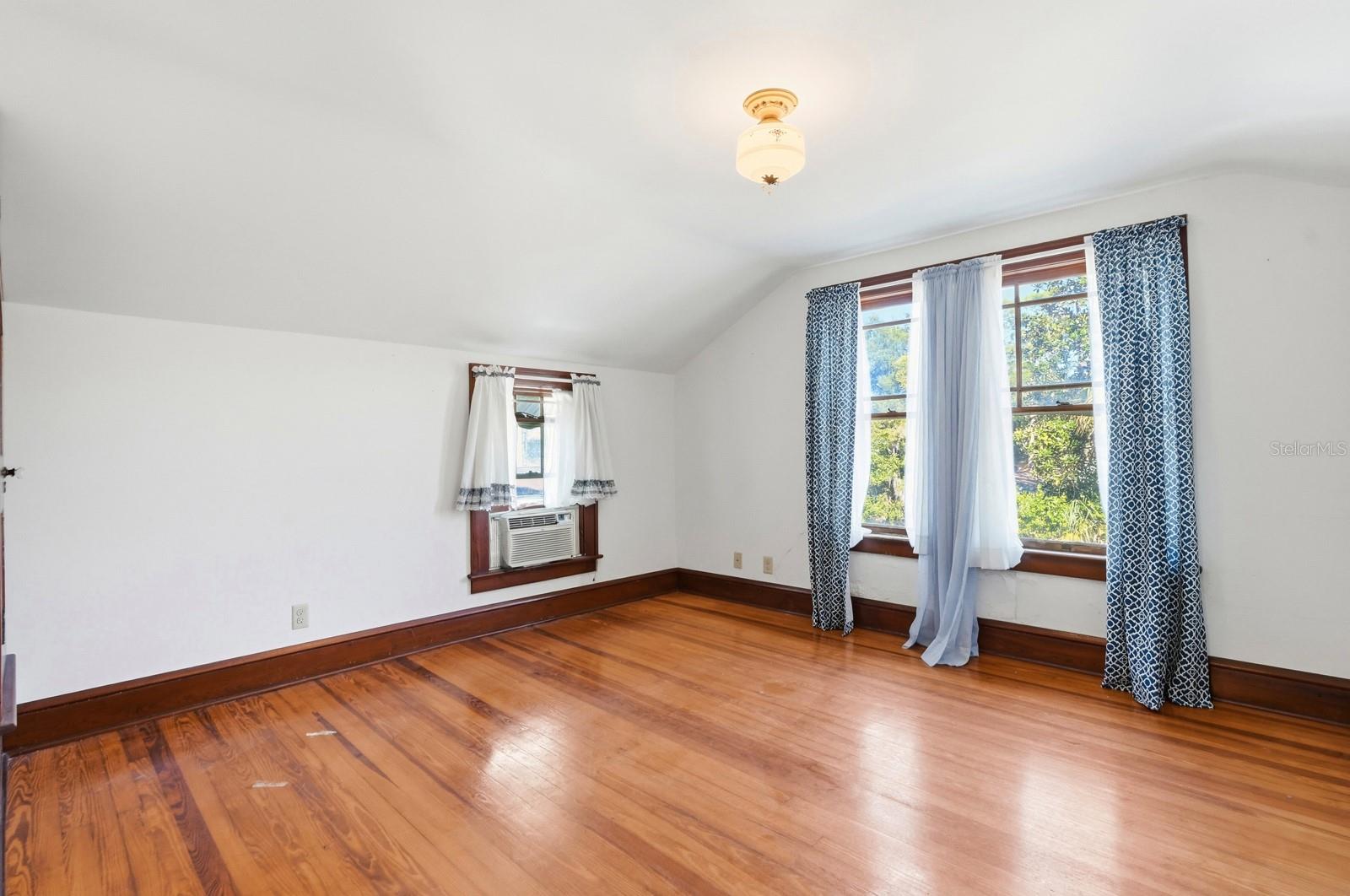 PORTONA - Residential