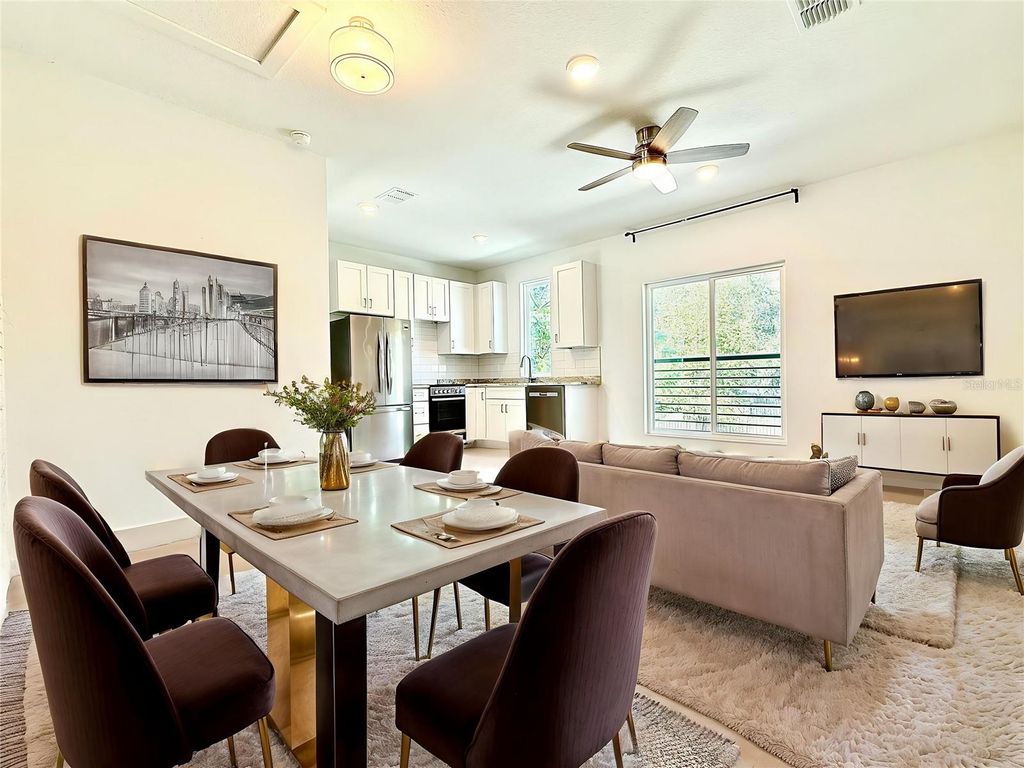 Photo of 728 Ellwood Avenue #B, Orlando, FL 32804 (MLS # O6365439)