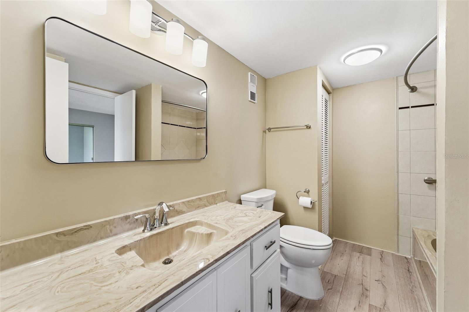 CLEARWATER COVE - Residential