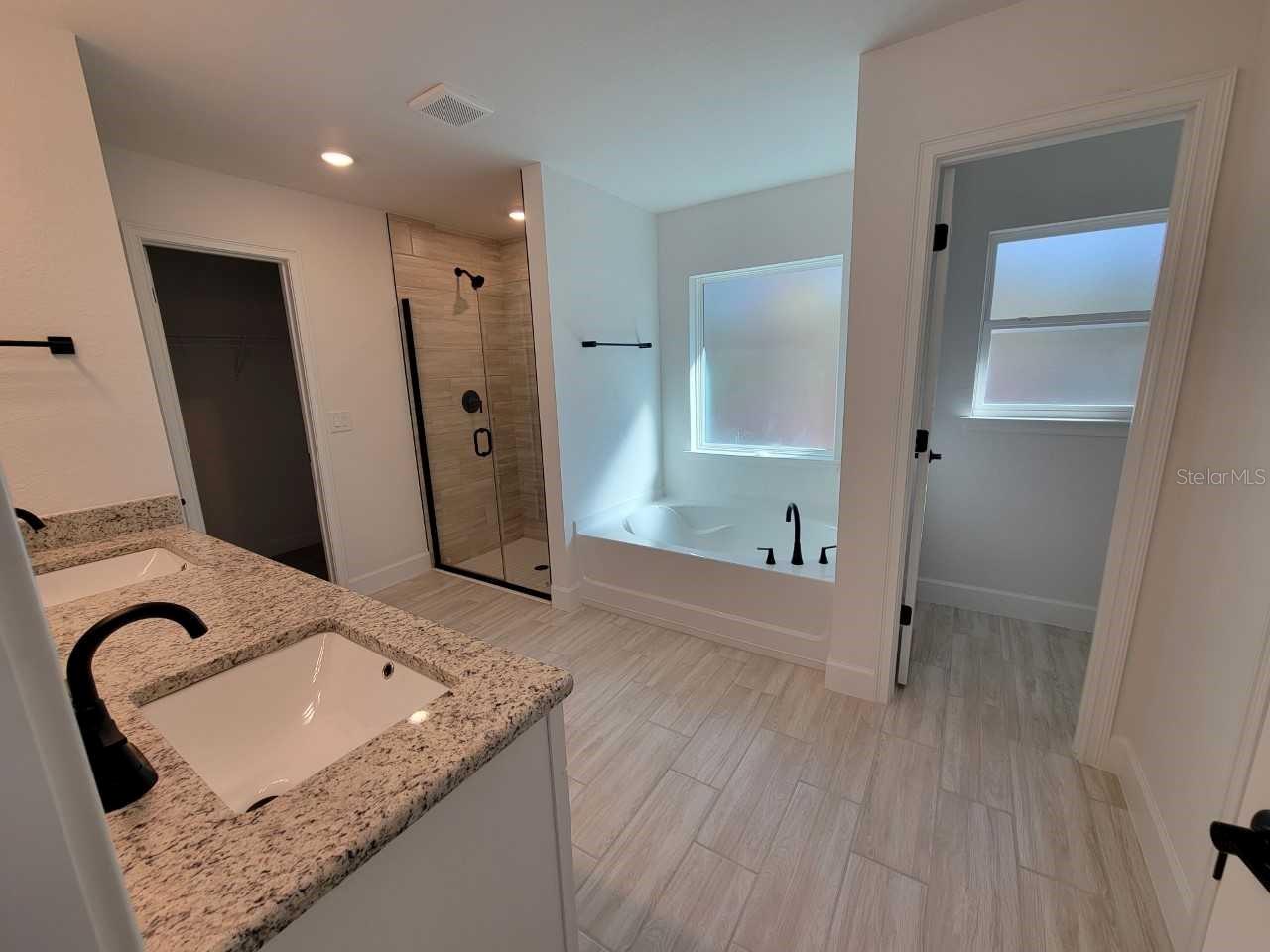 OCALA WATERWAY ESTATES - Residential