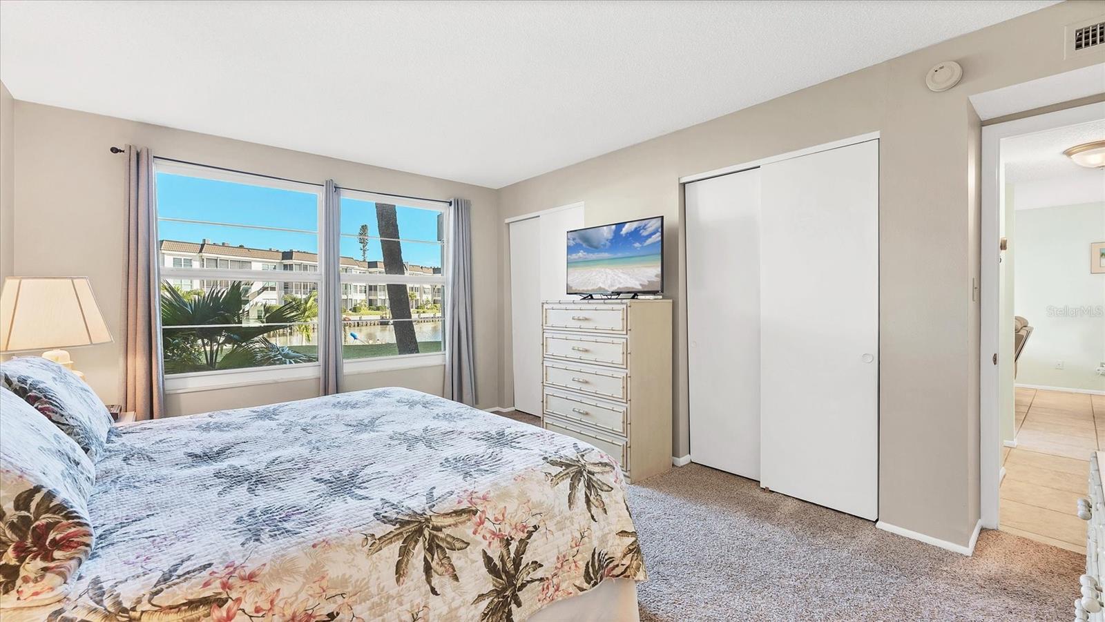 LONGBOAT HARBOUR - Residential