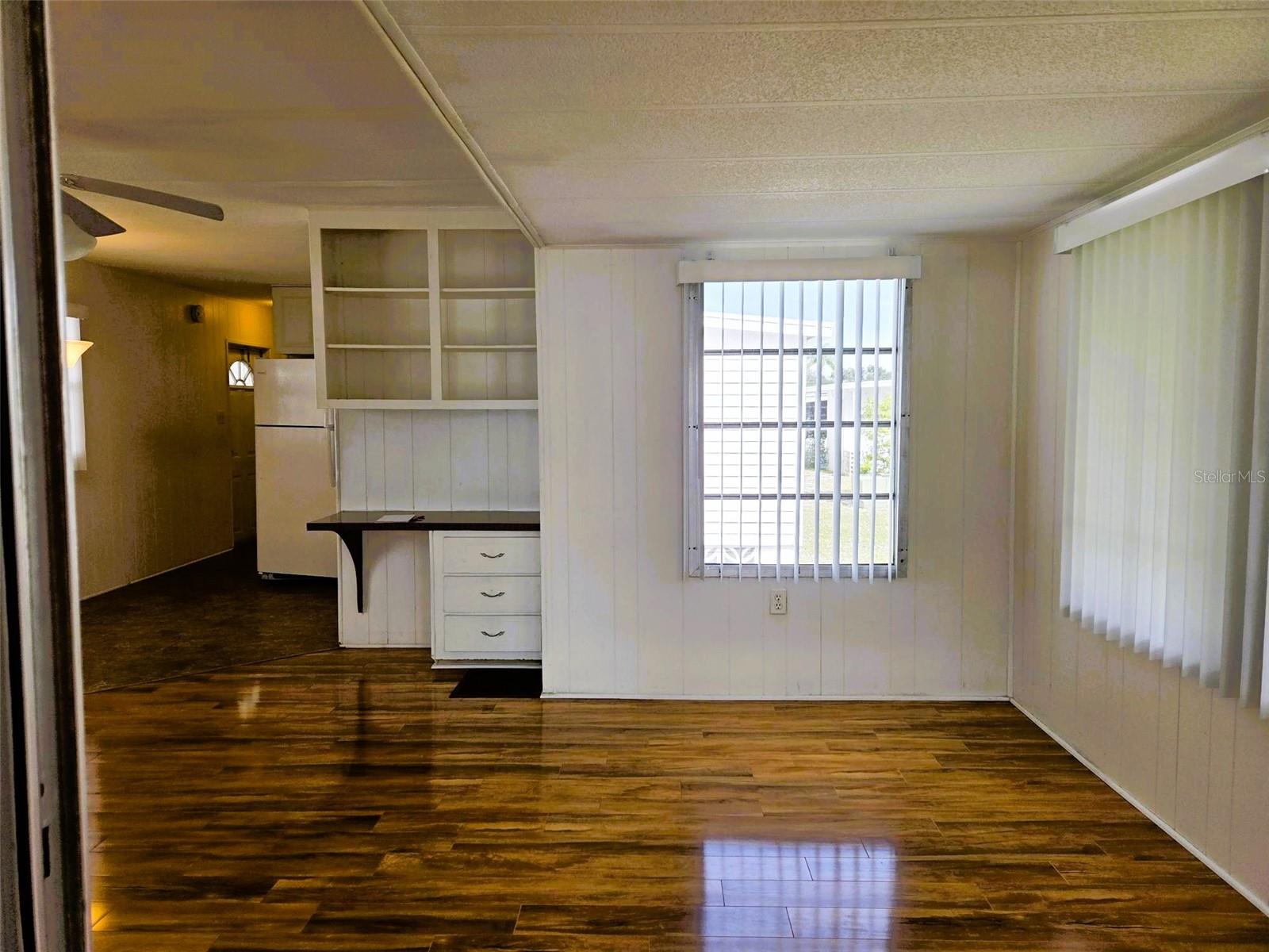 OAKWOOD MANOR - Residential