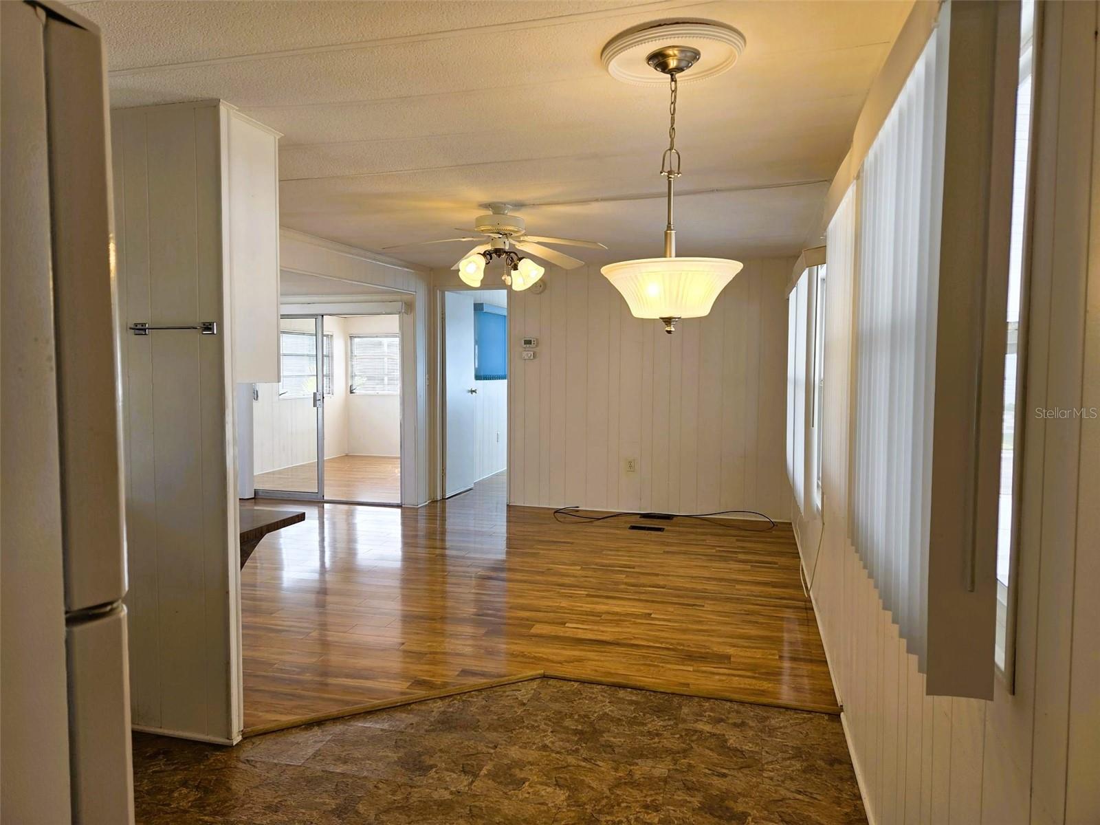 OAKWOOD MANOR - Residential