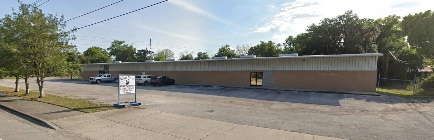 13,560 SF industrial building on 1.77 acres in Ocala’s thriving North Magnolia Business District. Zoned B-5 Heavy Business, this highly flexible property supports a wide range of uses including logistics, manufacturing, storage, and service. It features multiple roll-up doors, a mix of office and warehouse space, and a fully fenced, gated yard. Recently upgraded with a new roof reducing the need for immediate capital needs. Ideal for both investors and owner-users, the building allows for single or multi-tenant configurations and is offered either vacant or income-producing. Located minutes from downtown Ocala with easy access to US-301, US-441, and I-75, this high-visibility, high-potential asset is a turnkey opportunity in a growing commercial corridor.
