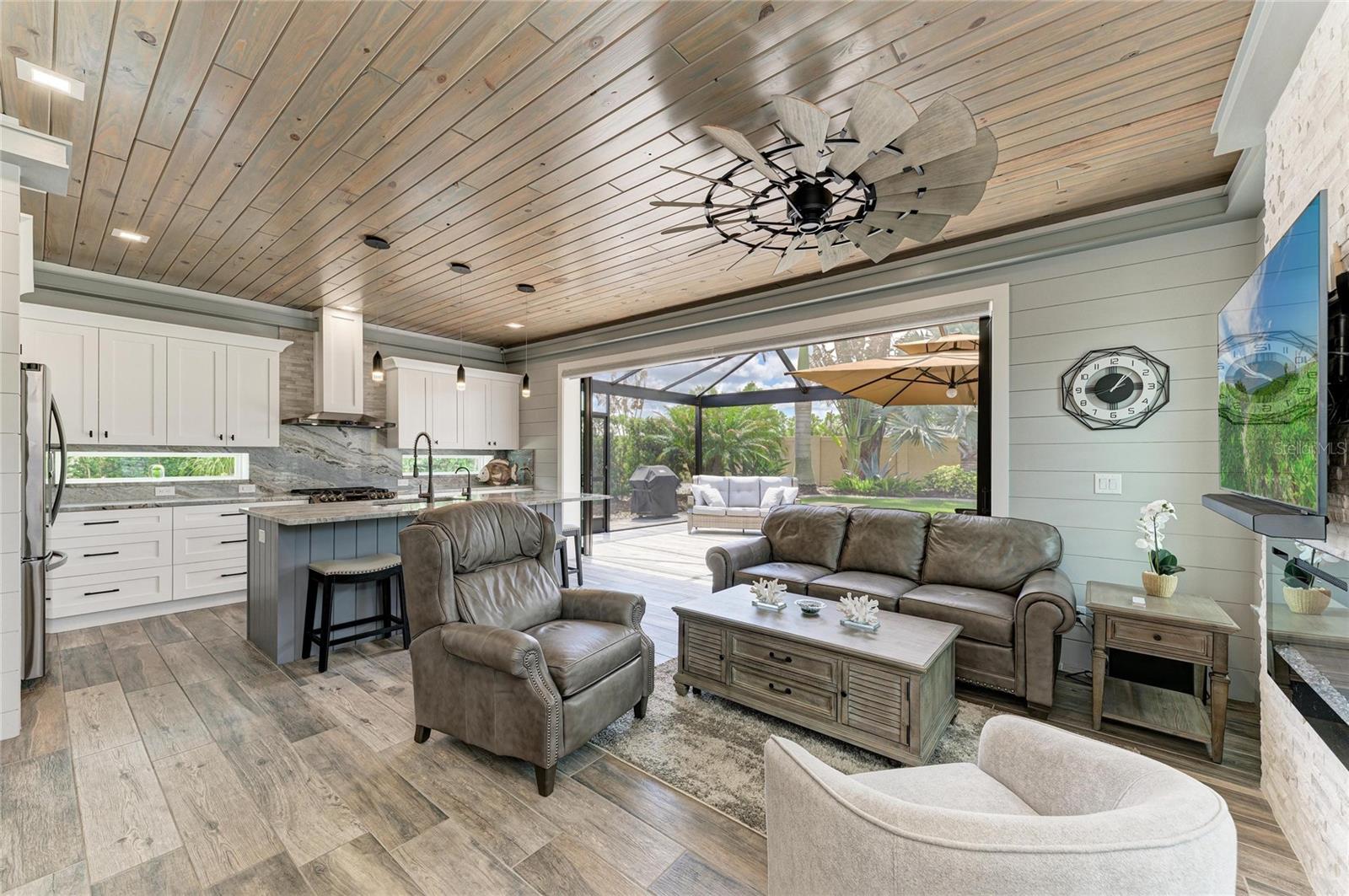 THORNTON CRK MOTORCOACH RESIDENCE - Residential