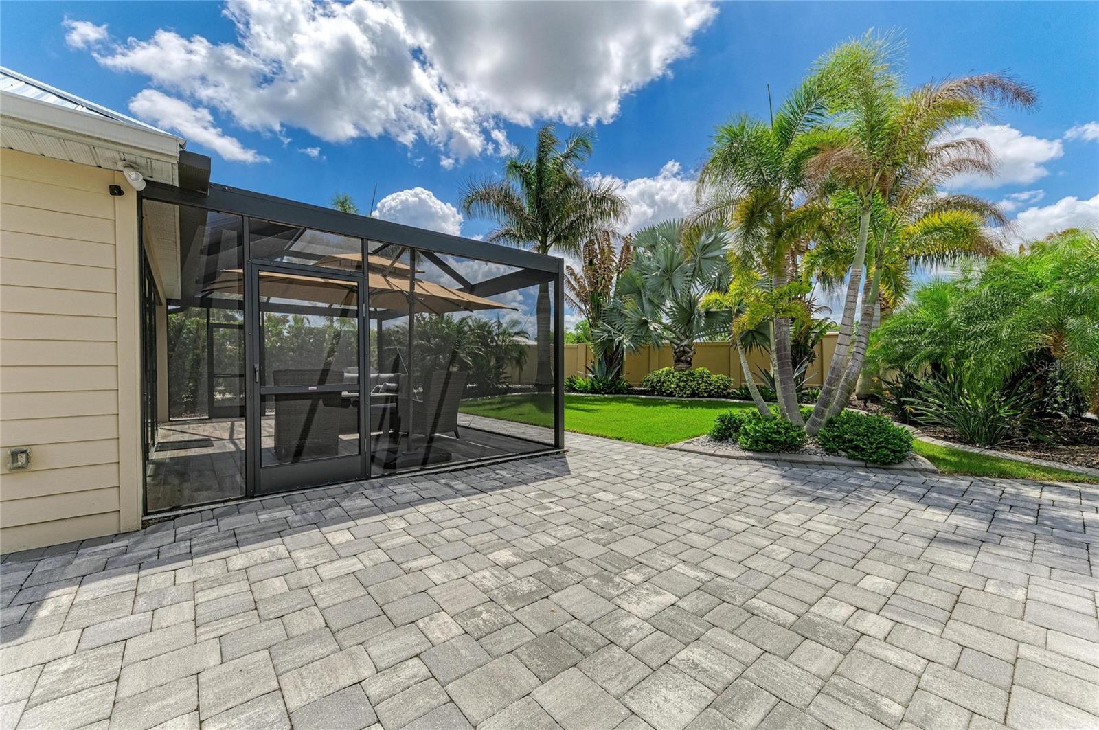 THORNTON CRK MOTORCOACH RESIDENCE - Residential