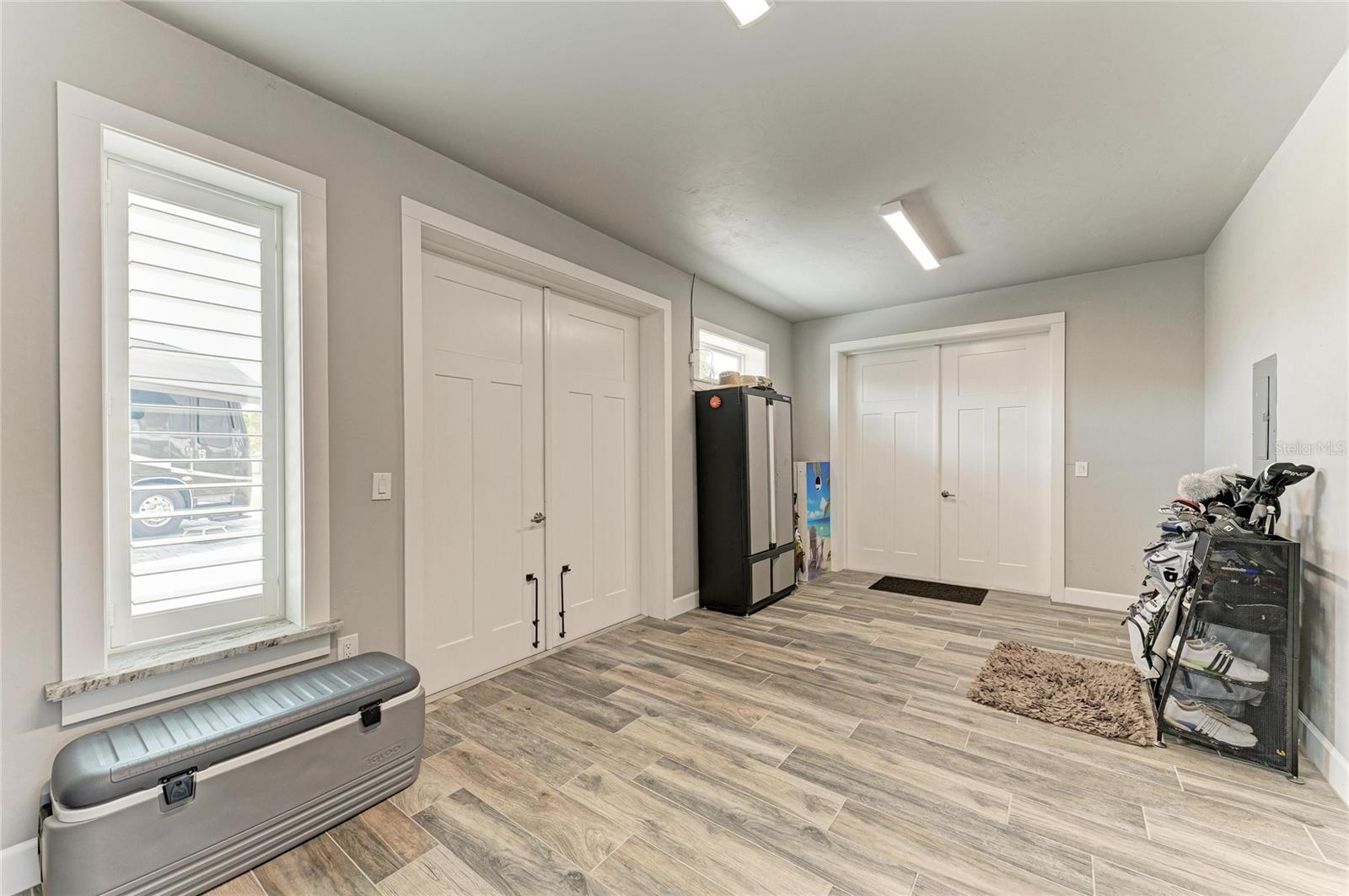 THORNTON CRK MOTORCOACH RESIDENCE - Residential