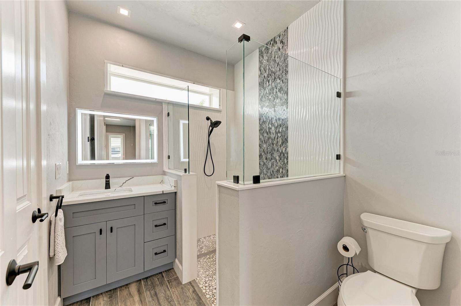 THORNTON CRK MOTORCOACH RESIDENCE - Residential