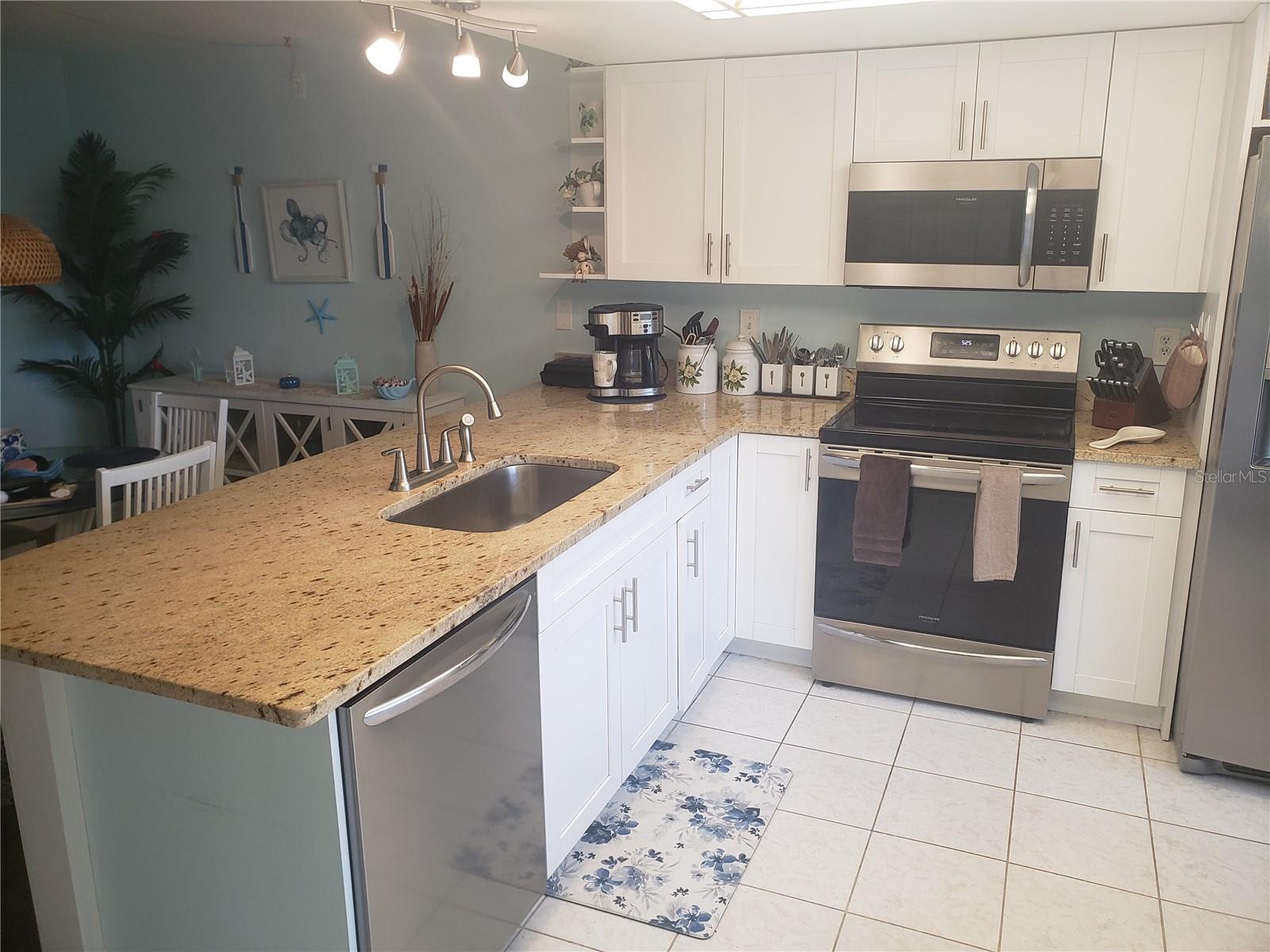 07 SPGS VILLAS CONDO - Residential