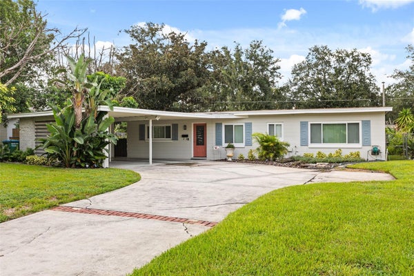 2215 WOODCREST DR, WINTER PARK, FL 32792 - Image 07d505bfdc66a2bbeff2e309c416df8b/1229712421