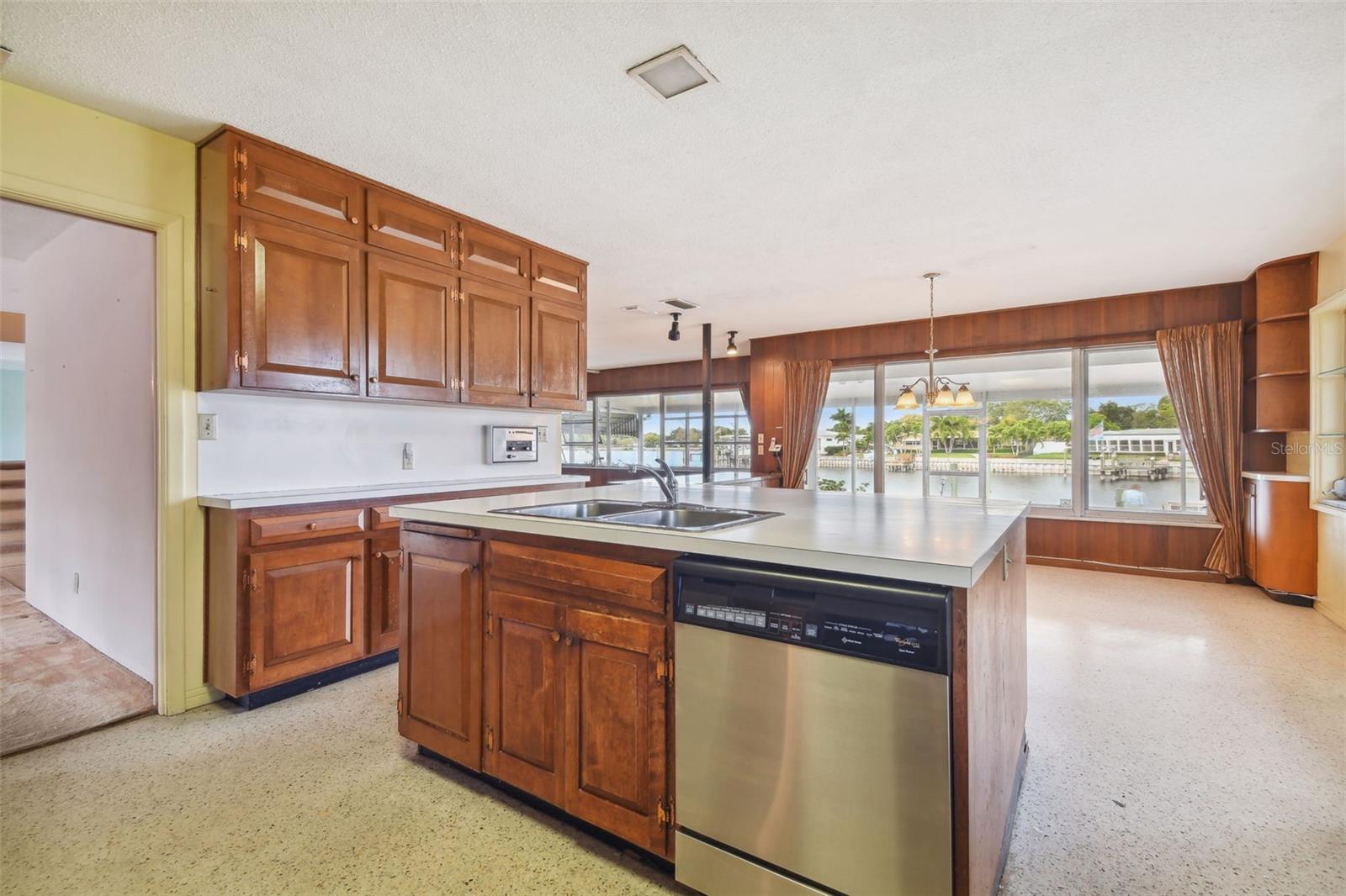 SNELL ISLE ESTATES PT REP - Residential