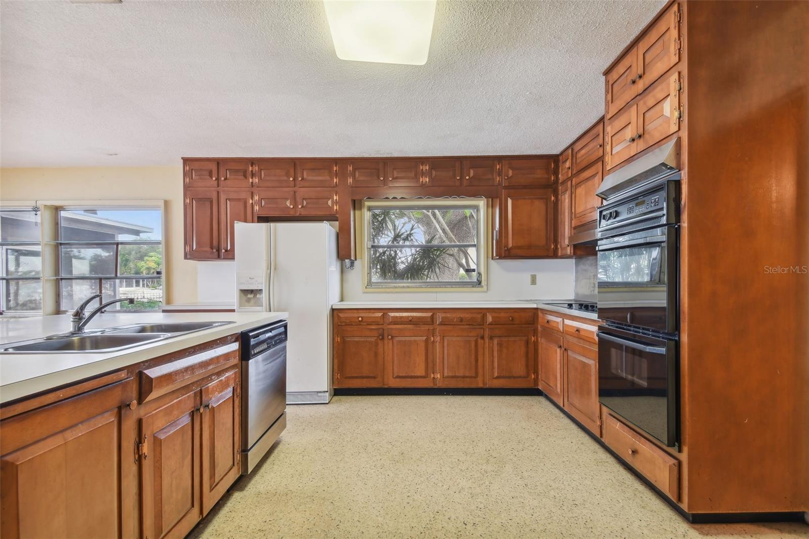 SNELL ISLE ESTATES PT REP - Residential