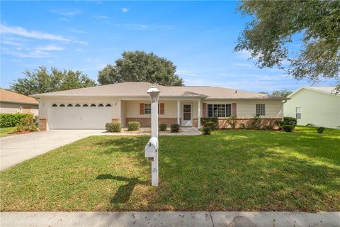 A home in DUNNELLON