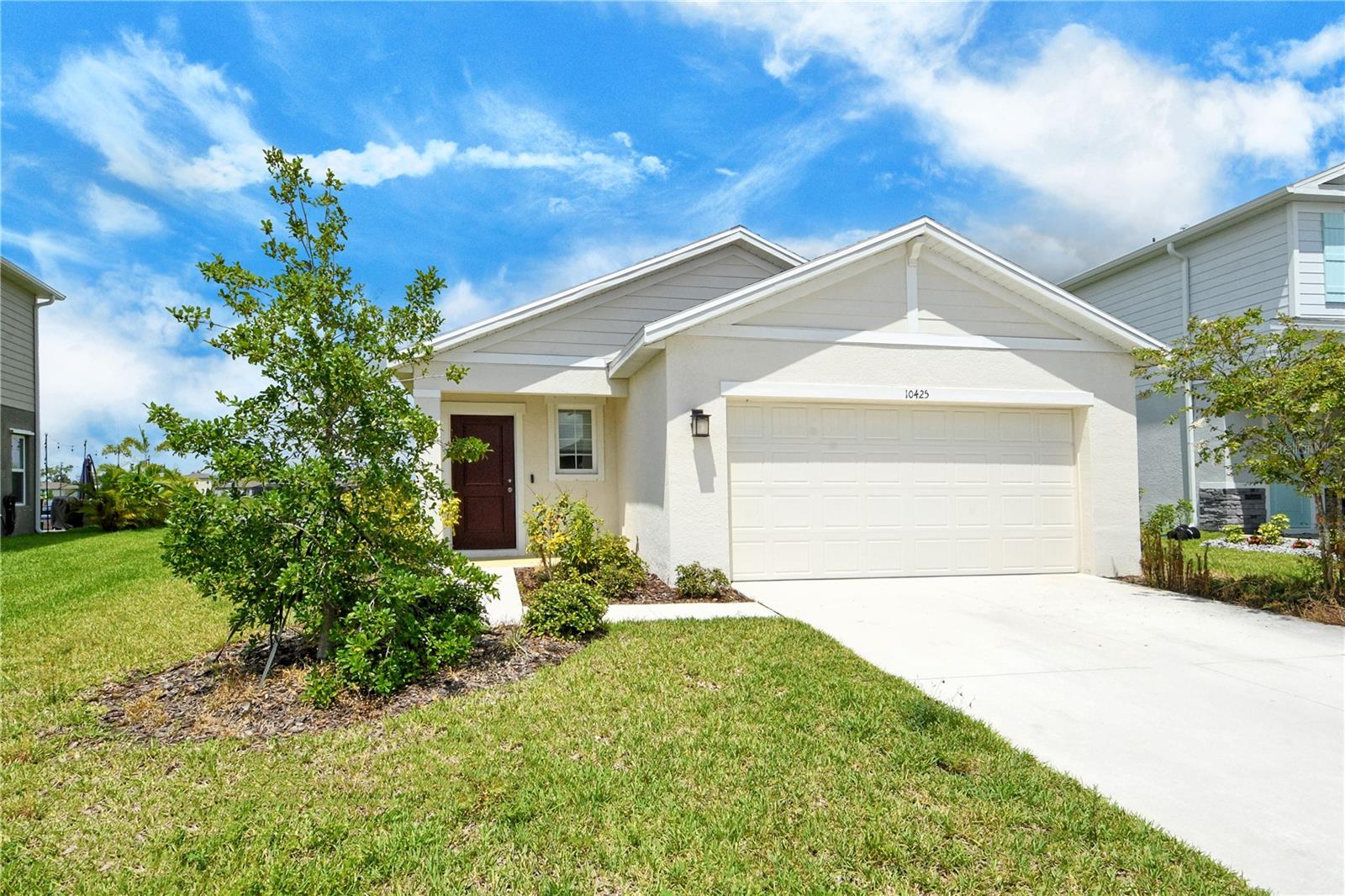 This welcoming home offers three bedrooms and two bathrooms. The open floor plan creates a seamless flow throughout the living spaces, allowing for effortless entertaining and relaxation.
The home's two-car garage provides convenient parking and ample storage space. Step outside to the screened-in patio, where you can enjoy serene views of the pond. The patio offers a tranquil outdoor oasis, perfect for sipping your morning coffee or hosting gatherings. The community pool and playground are a great way to spend your summer days. Close to shopping.
The property's thoughtful design and well-appointed features make it an ideal choice for a variety of homebuyers. Whether you're seeking a comfortable primary residence or a versatile space to suit your lifestyle, this house offers the perfect blend of functionality and charm.