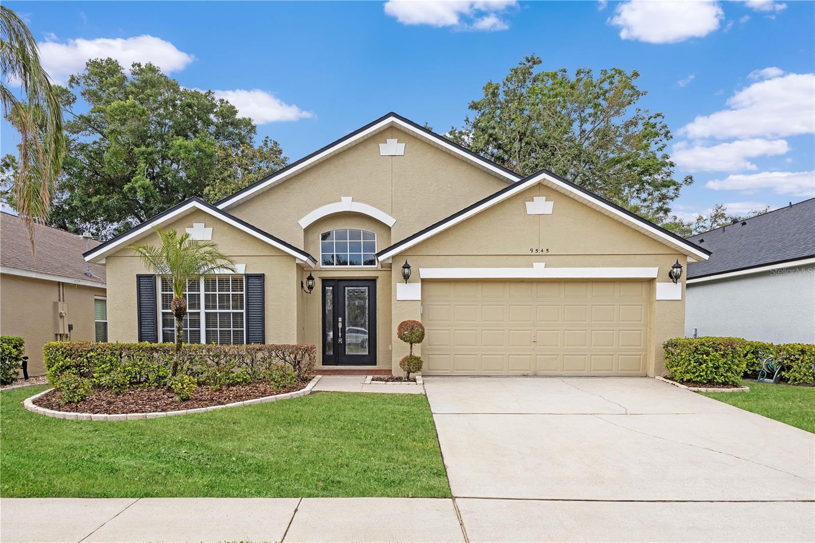 9545 SOUTHERN GARDEN CIRCLE