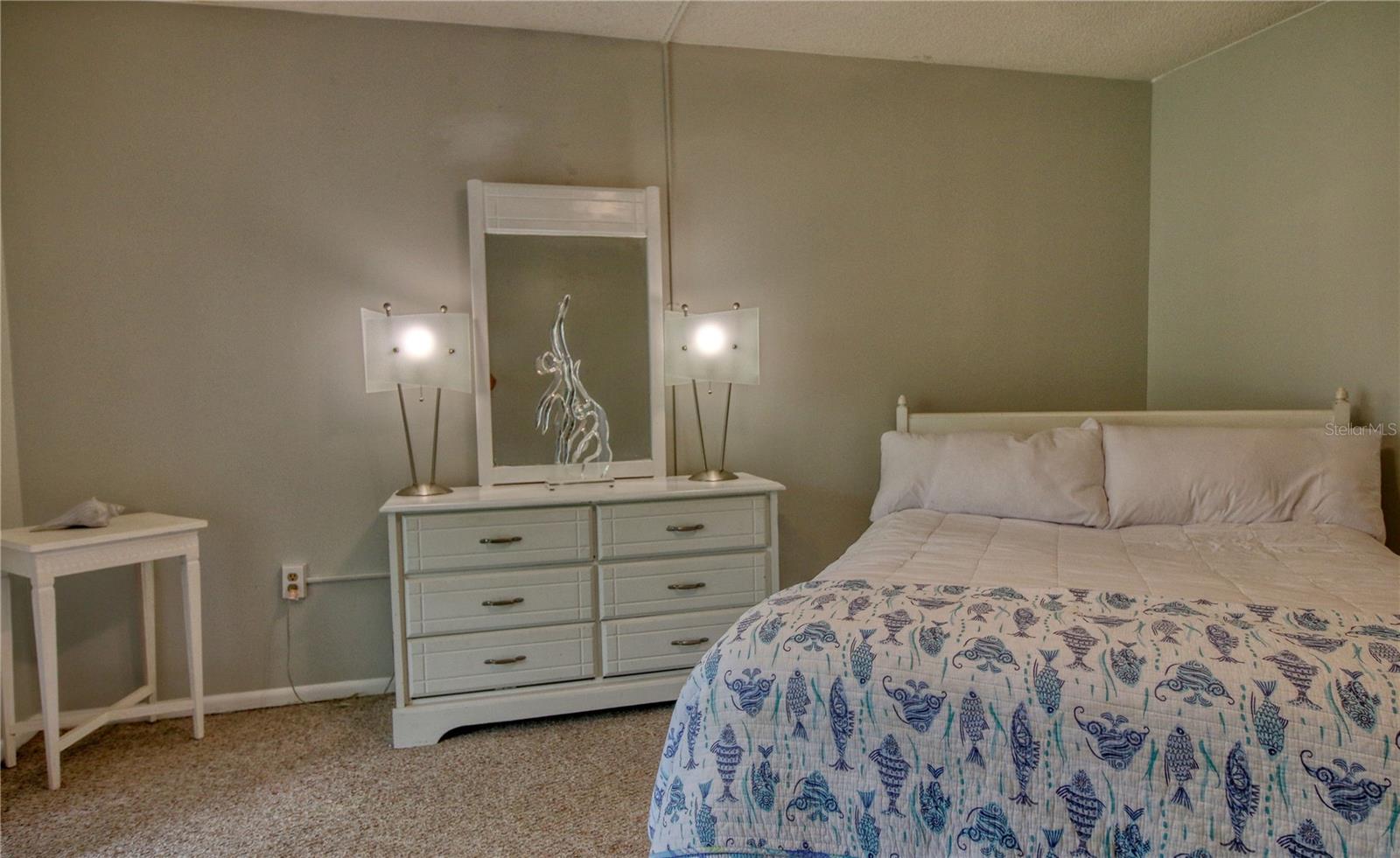 BAYSHORE ON THE LAKE APTS II SEC 3 - Residential