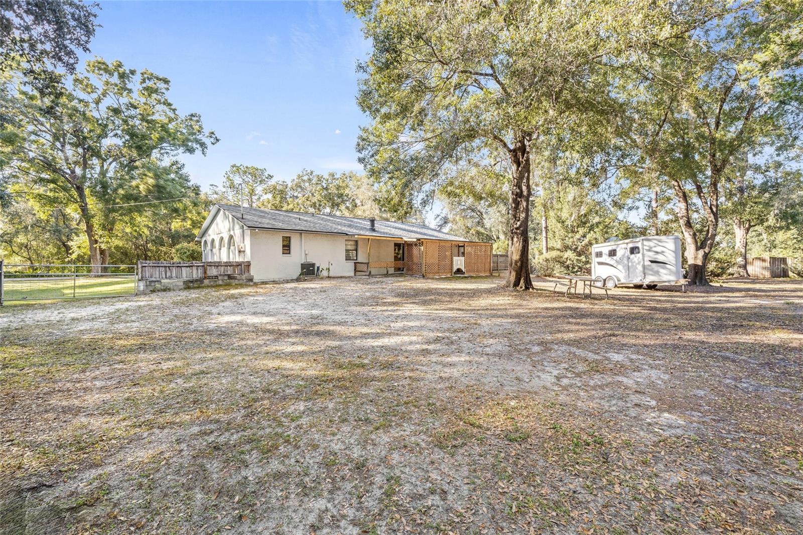 QUAIL HOLLOW PINES UNREC - Residential