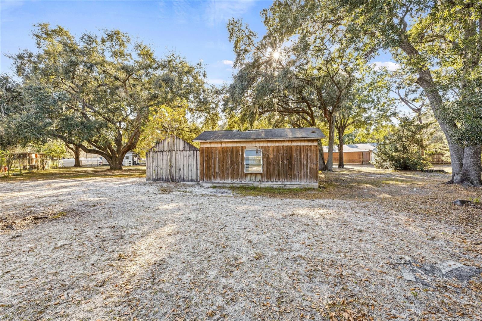 QUAIL HOLLOW PINES UNREC - Residential