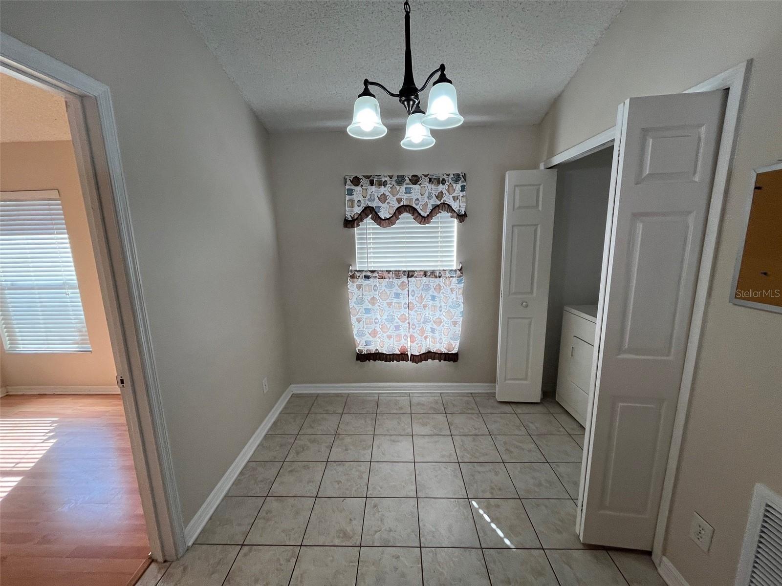 SHEELER HILLS - Residential Lease