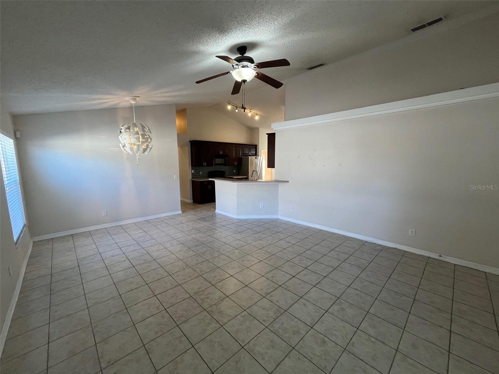 SHEELER HILLS - Residential Lease