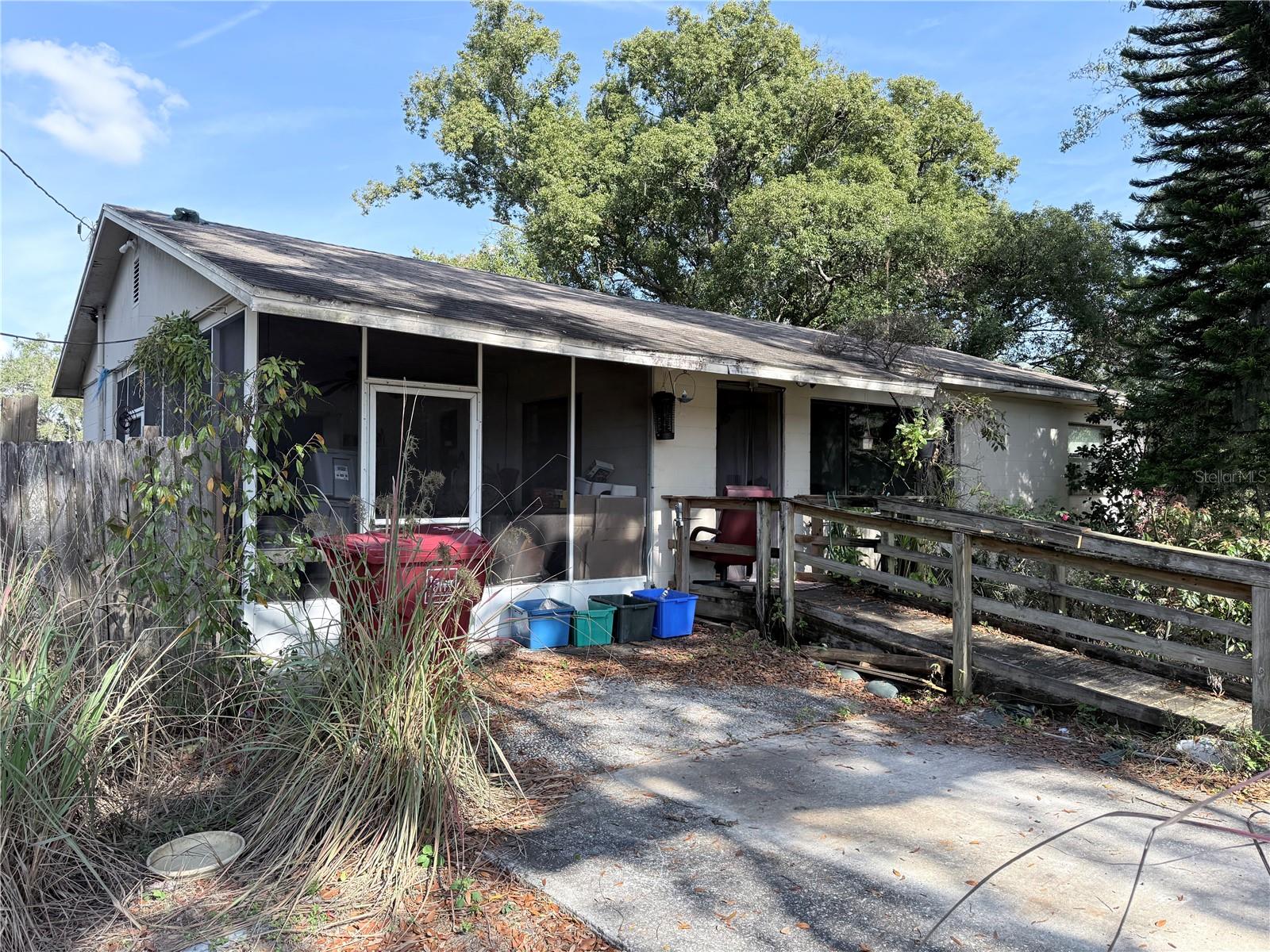 PALM HEIGHTS - Residential