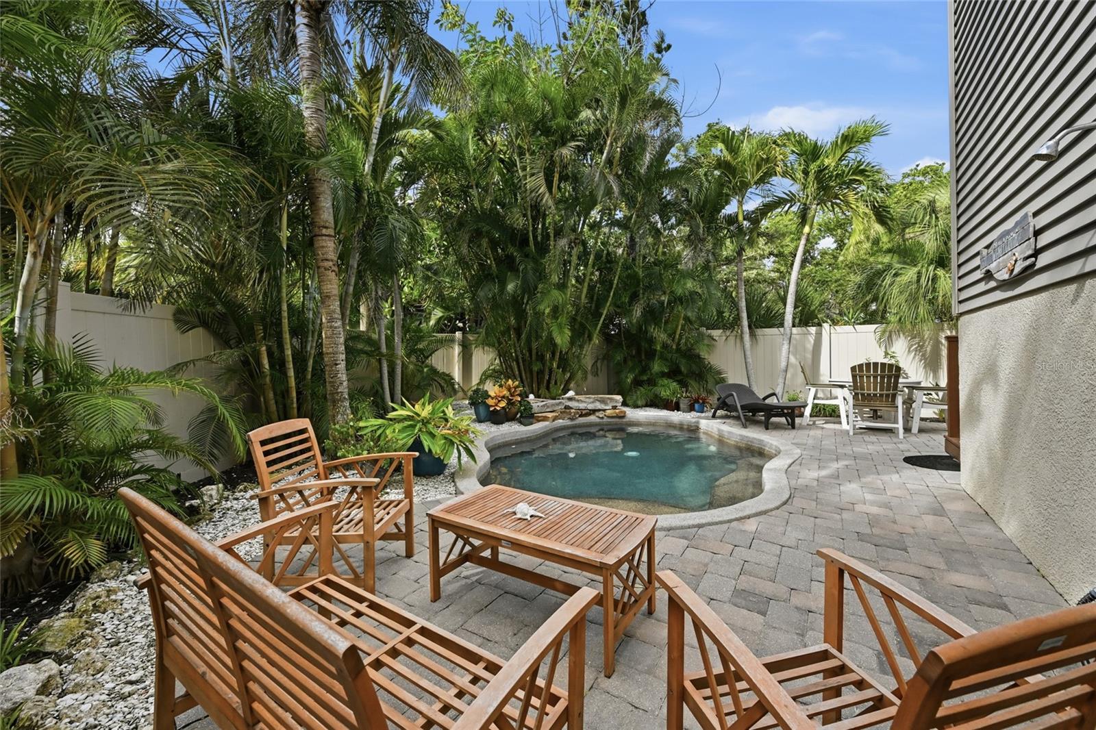 MARINA DRIVE - Residential