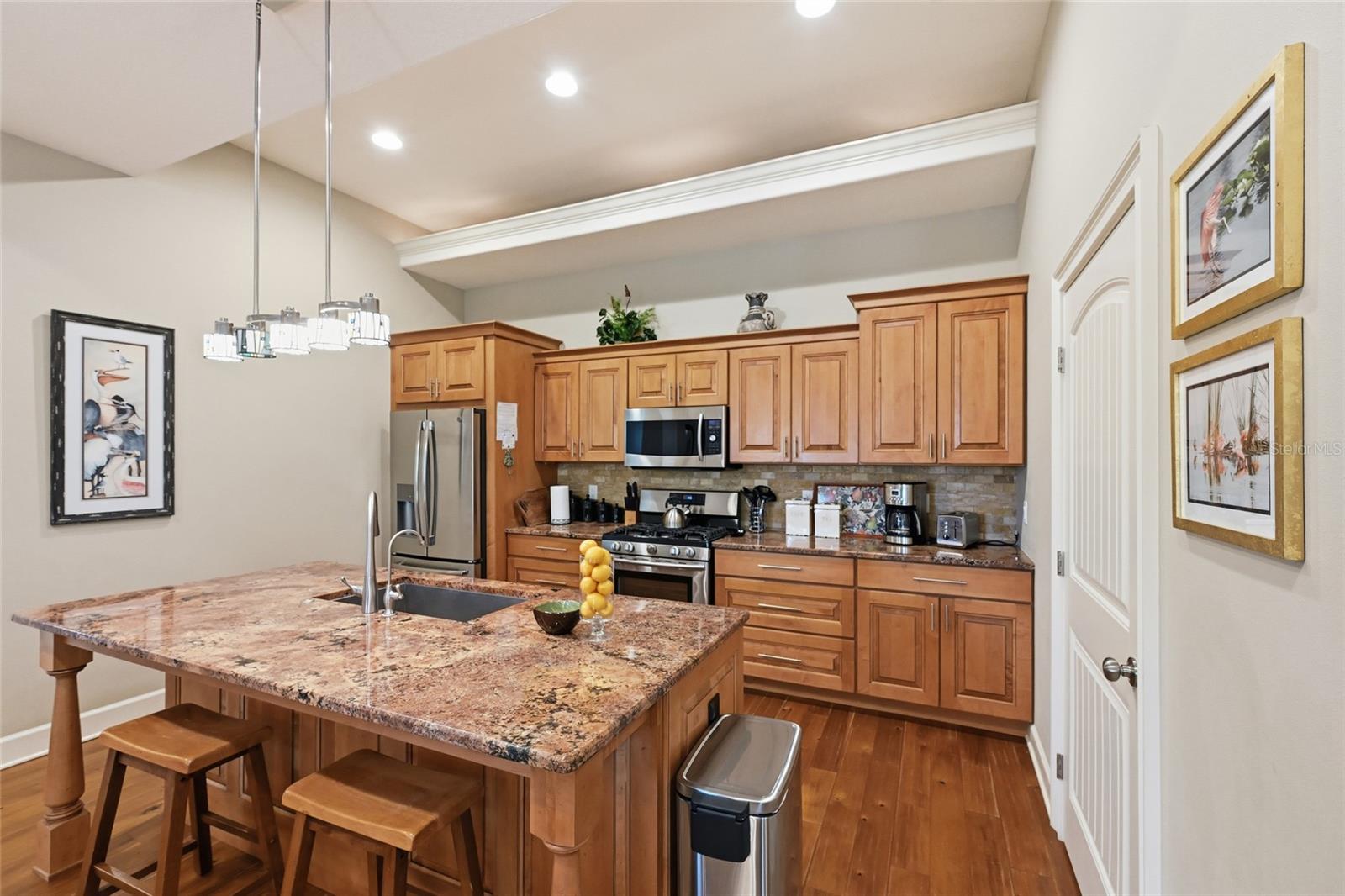 MARINA DRIVE - Residential