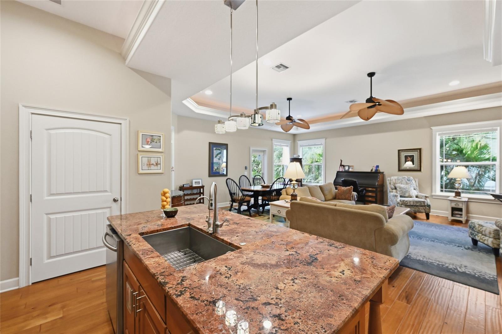 MARINA DRIVE - Residential