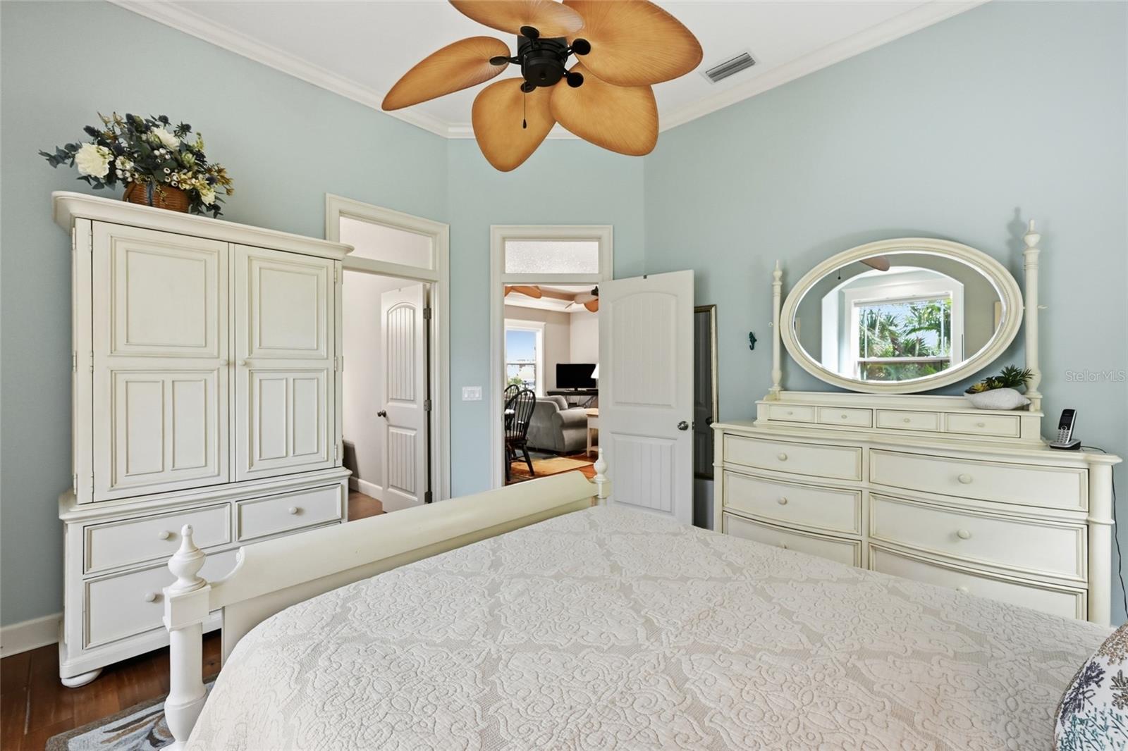 MARINA DRIVE - Residential