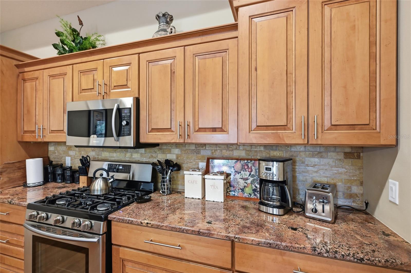 MARINA DRIVE - Residential