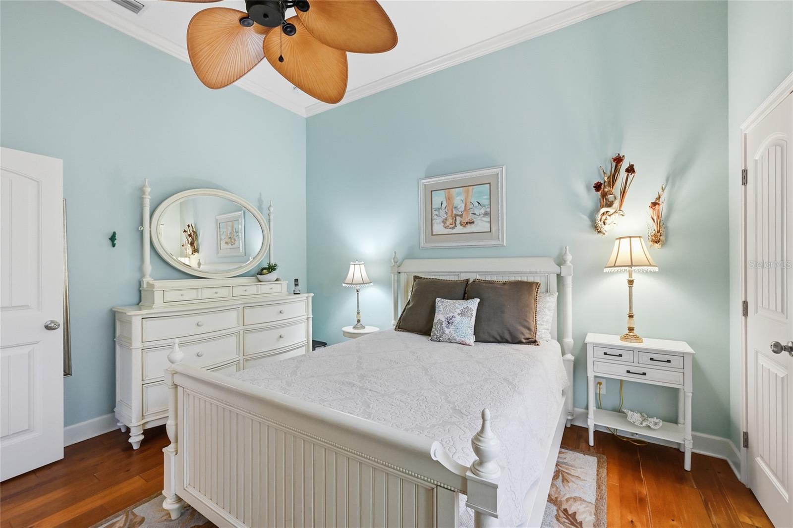 MARINA DRIVE - Residential