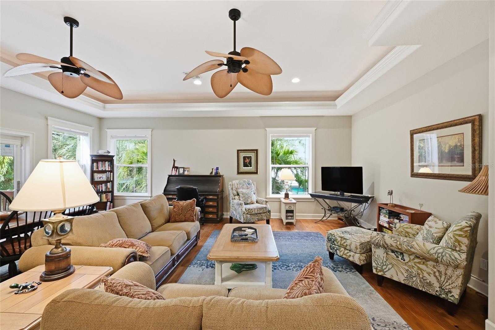 MARINA DRIVE - Residential