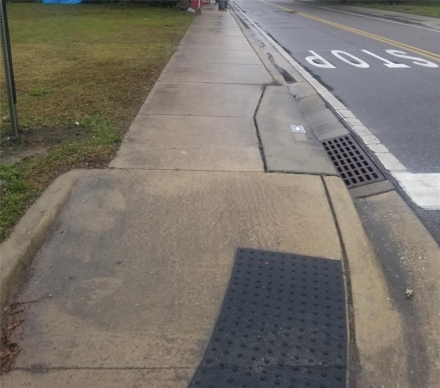 LINCOLN PARK SOUTH - Land