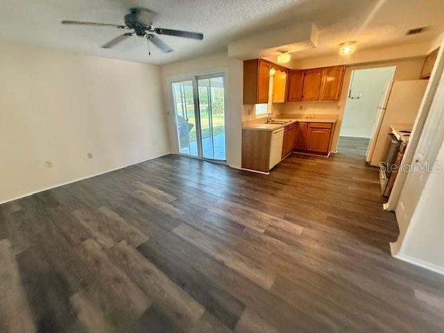 MANORS OF FOREST LAKES THE - Residential