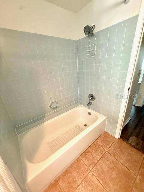 MANORS OF FOREST LAKES THE - Residential