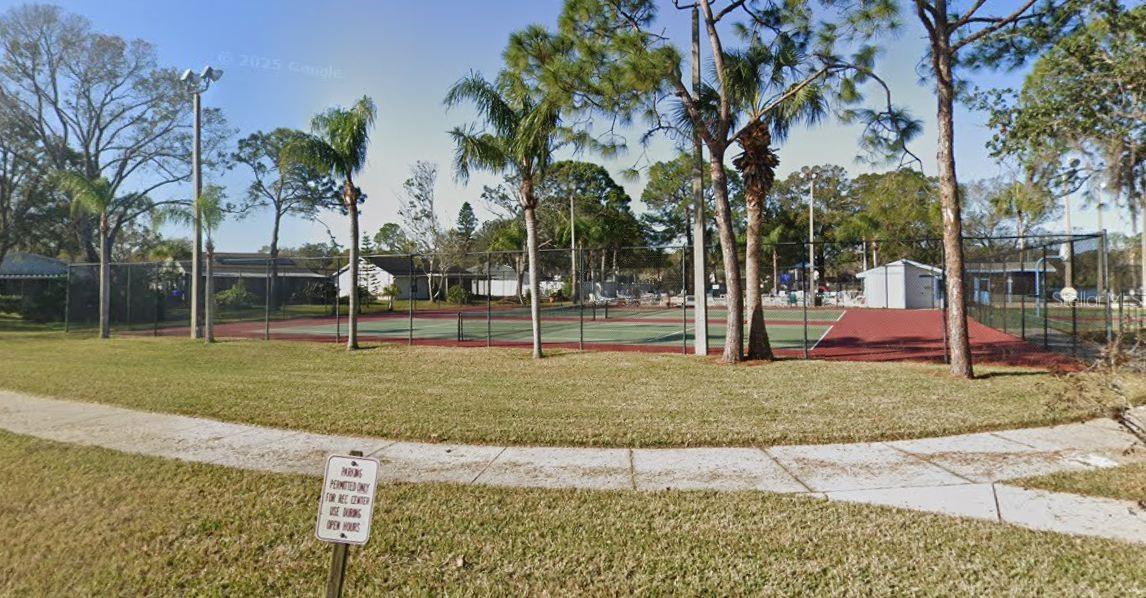 MANORS OF FOREST LAKES THE - Residential