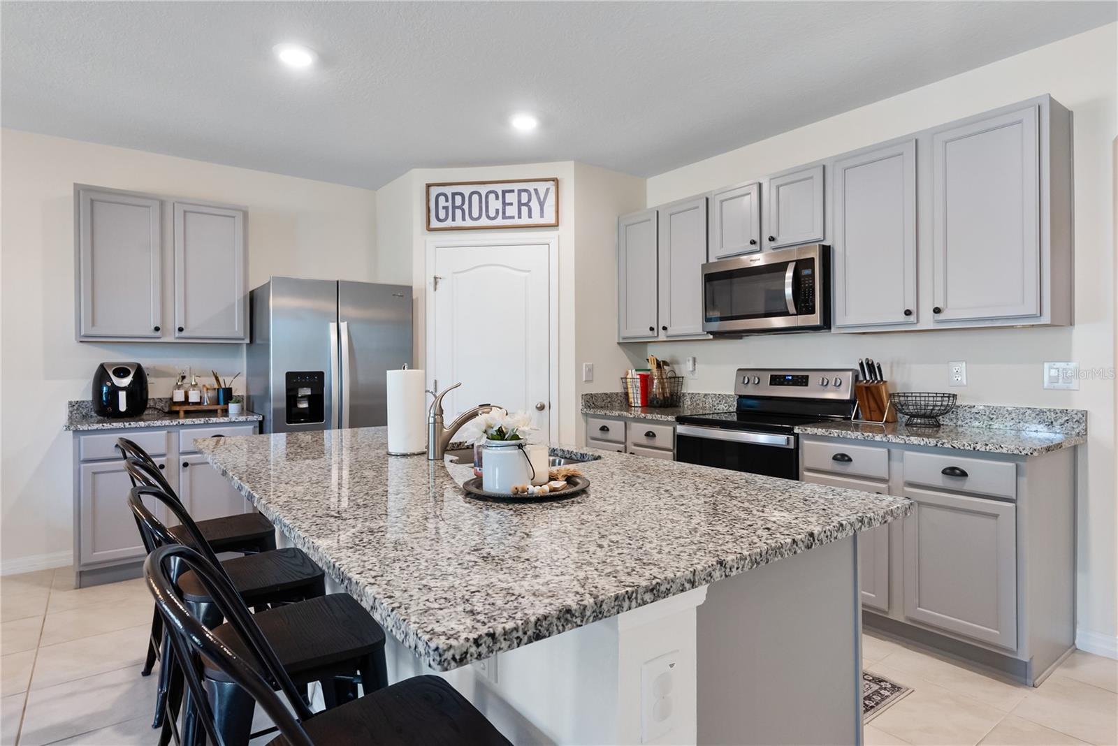 RIVERSTONE PH 2 - Residential