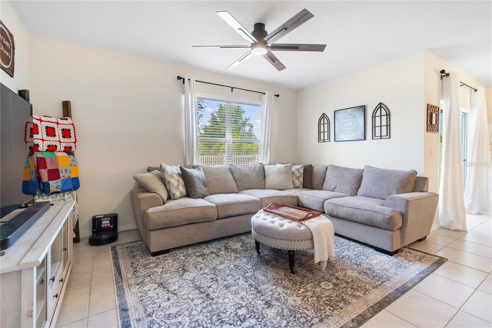 RIVERSTONE PH 2 - Residential