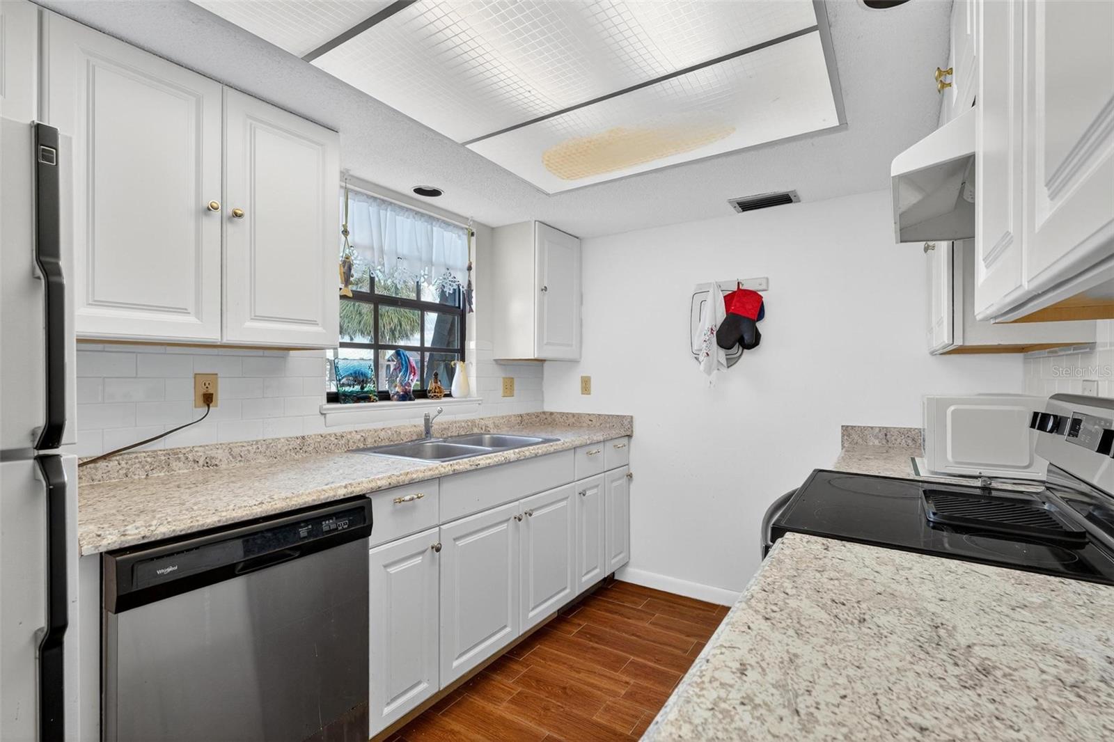 CHESTERBROOK CONDO - Residential