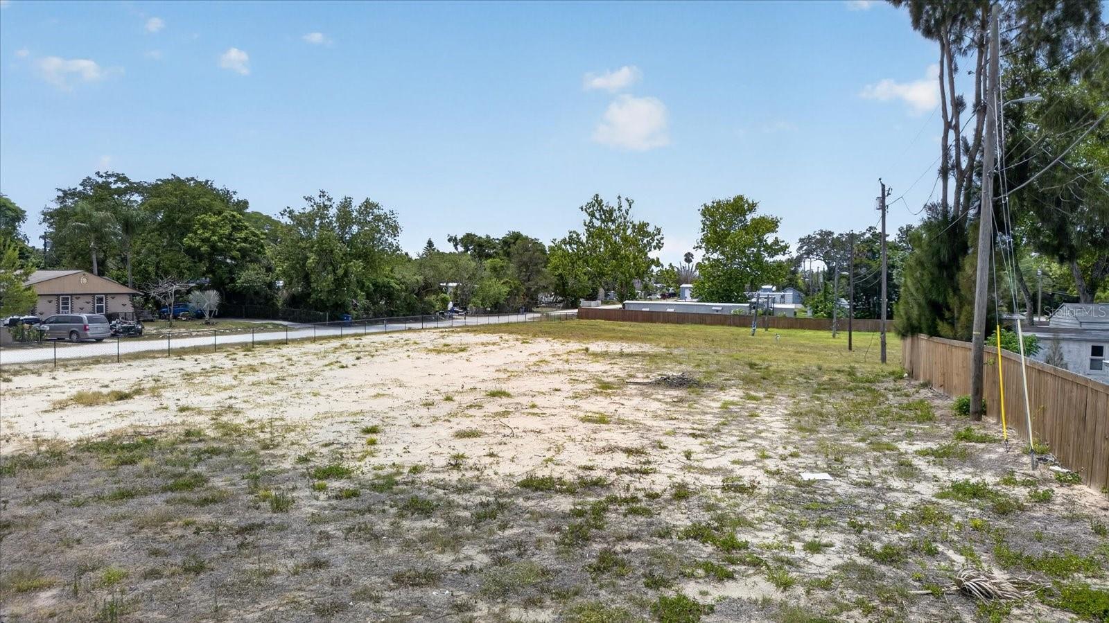 HORSEY PARK ADD - Land