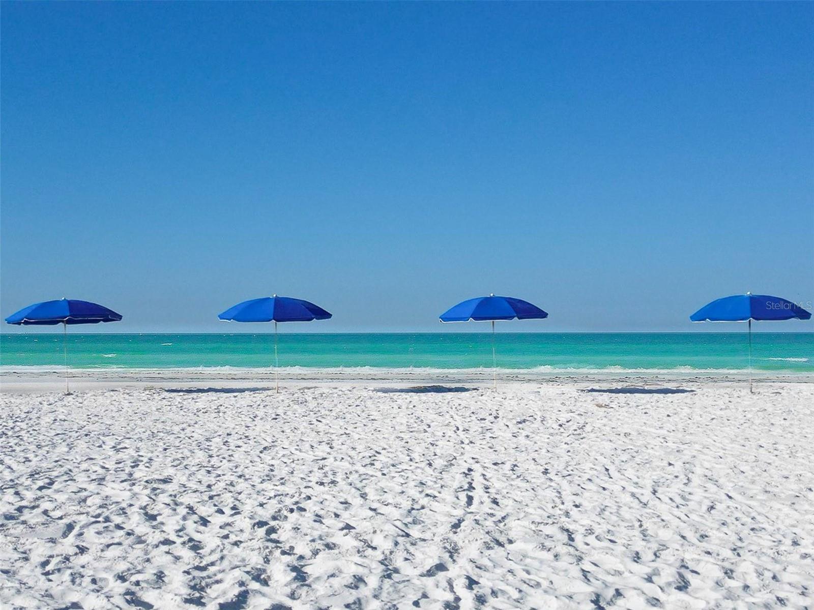 CASA BLANCA VILLAS - Residential