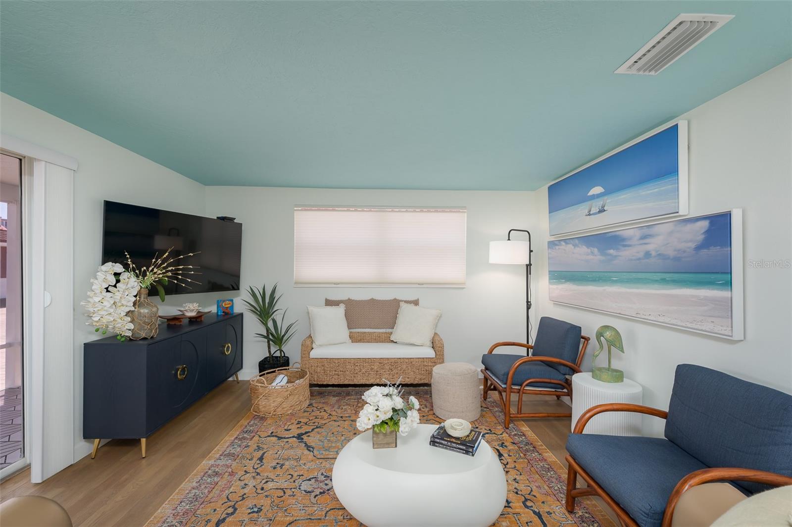 CASA BLANCA VILLAS - Residential