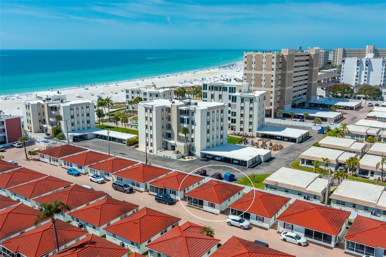 CASA BLANCA VILLAS - Residential