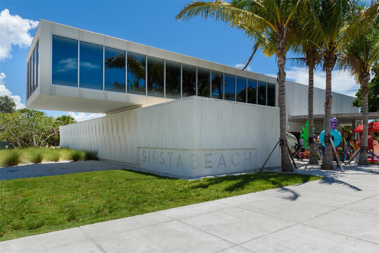 CASA BLANCA VILLAS - Residential