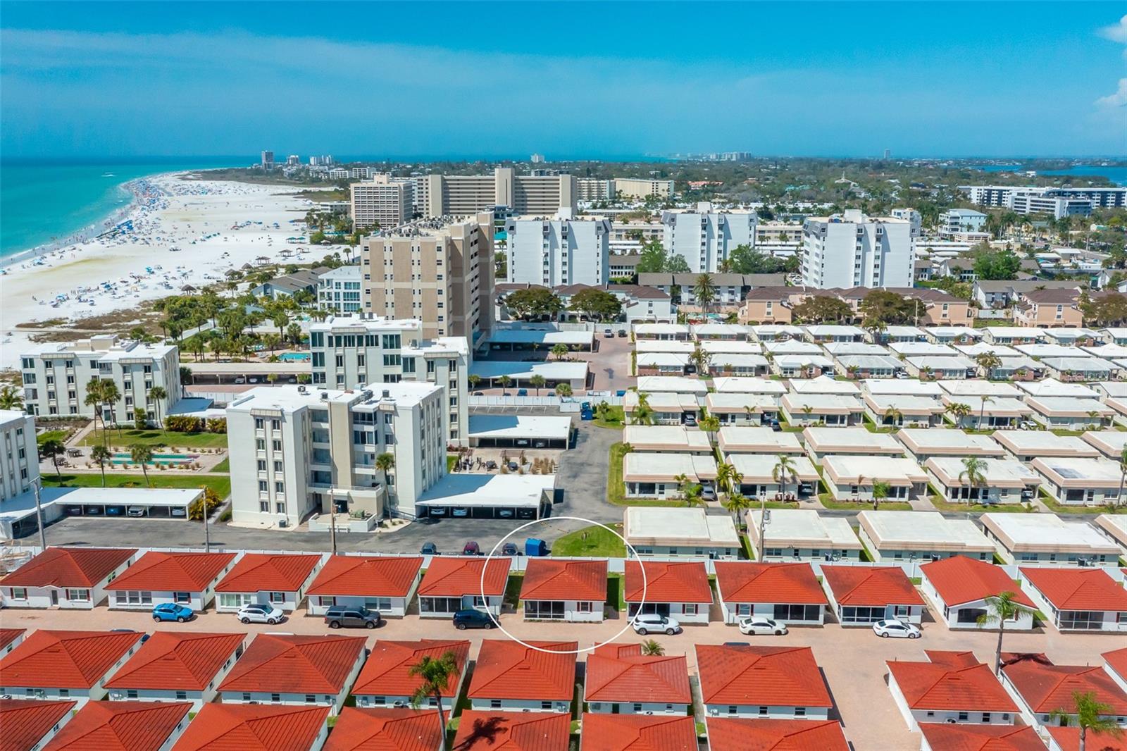 CASA BLANCA VILLAS - Residential